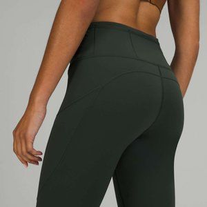 ISO Lululemon Fast and Free High-Rise Tight 28" in Rainforest Green Size 6